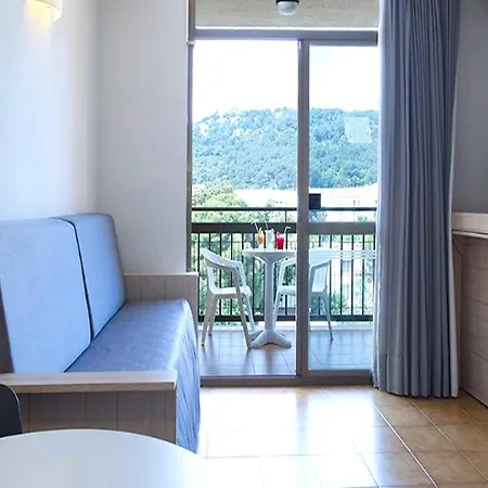 In Near & Center Apartment *