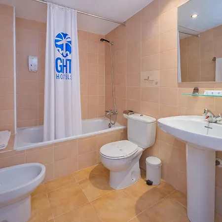 In Near & Center Apartment *